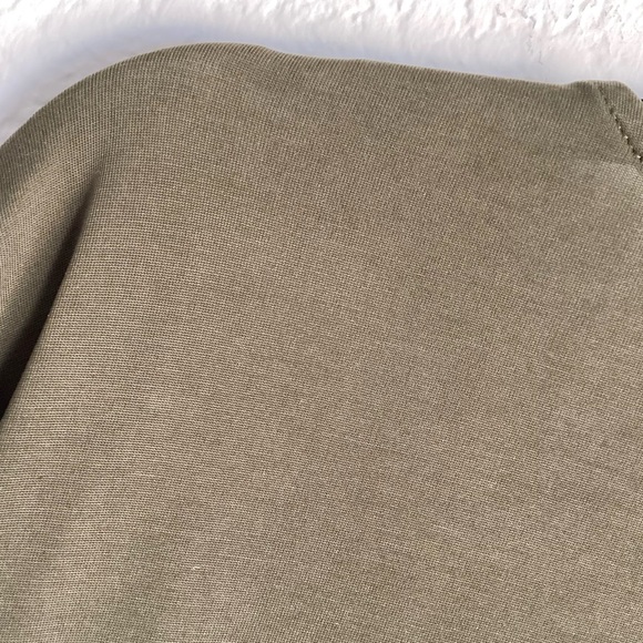 \ASTR The Label\ Olive Green Tie Front Top - Picture 15 of 15
